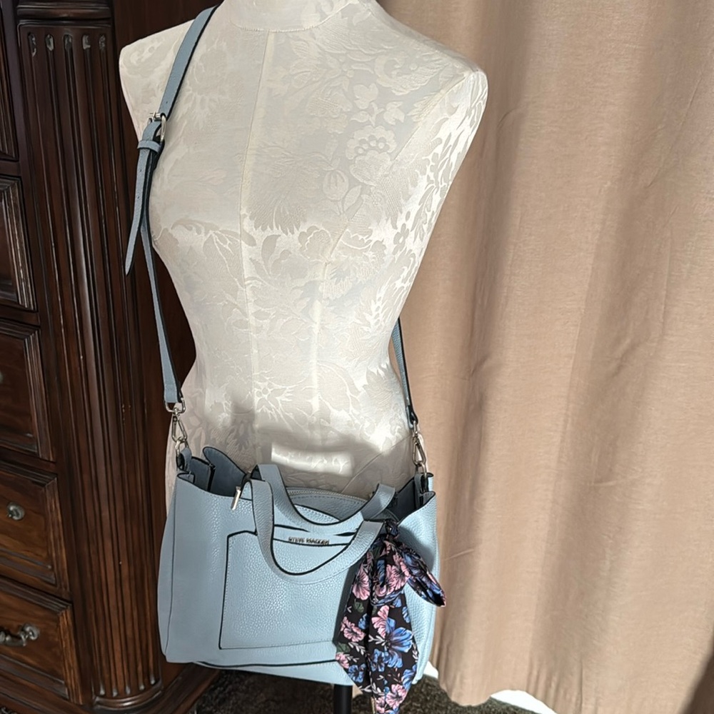 Steve Madden baby blue bag with scarf